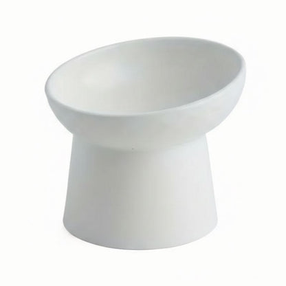 White ceramic bowl with dimensions on a white background.